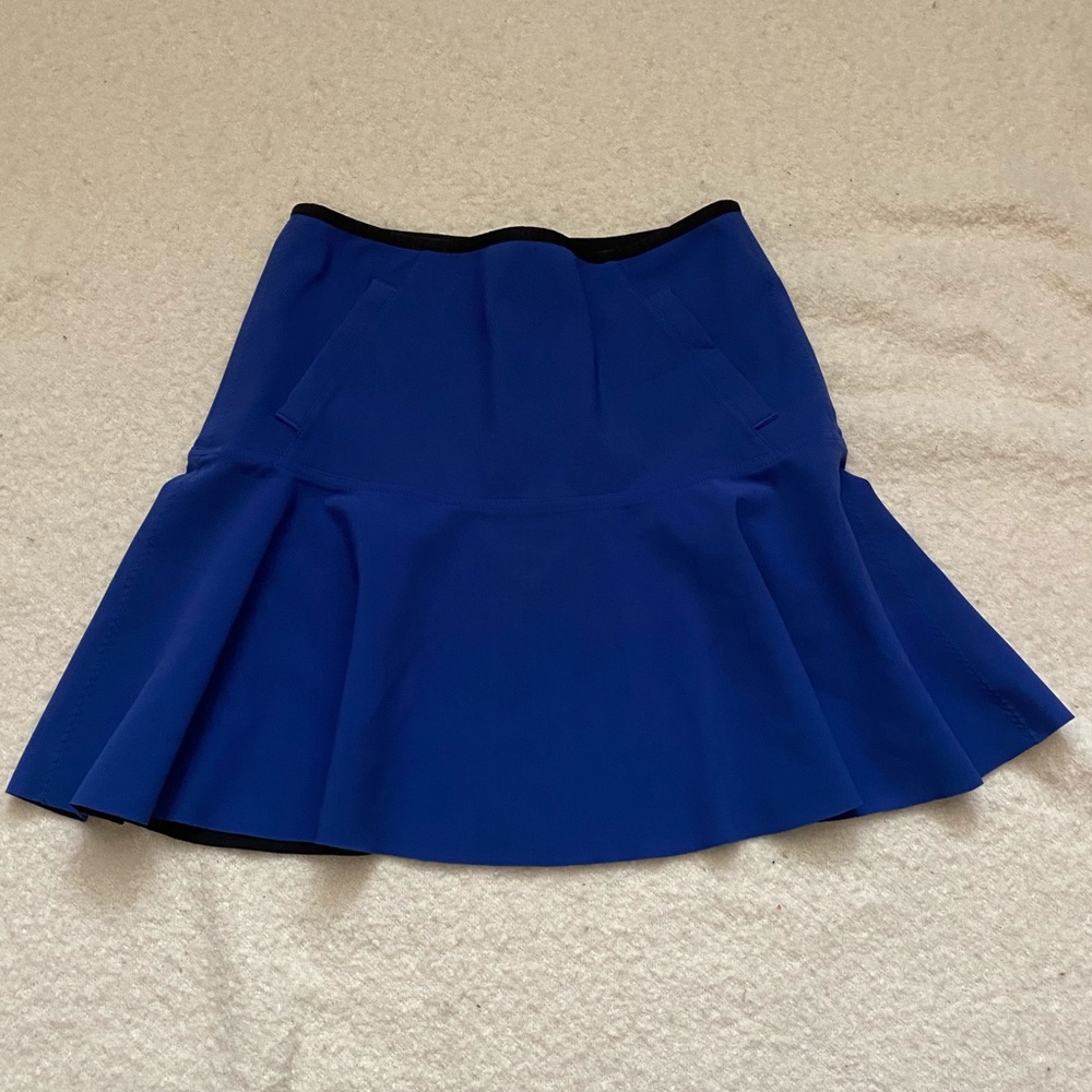 Lululemon women’s skirt size 6